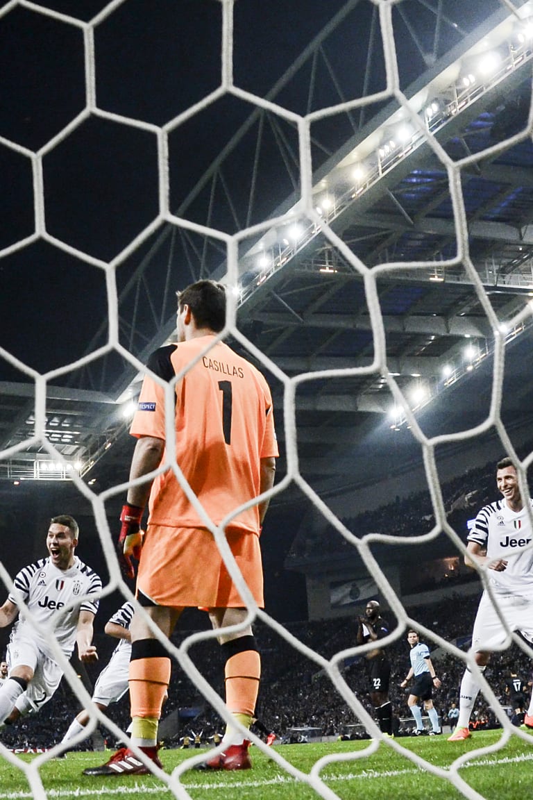 Black & White Stories: vincere a Oporto