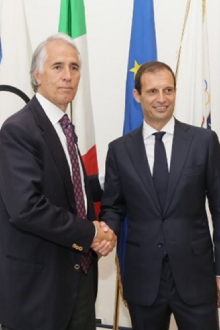 Allegri terima penghargaan ‘Bearzot Award’ di roma