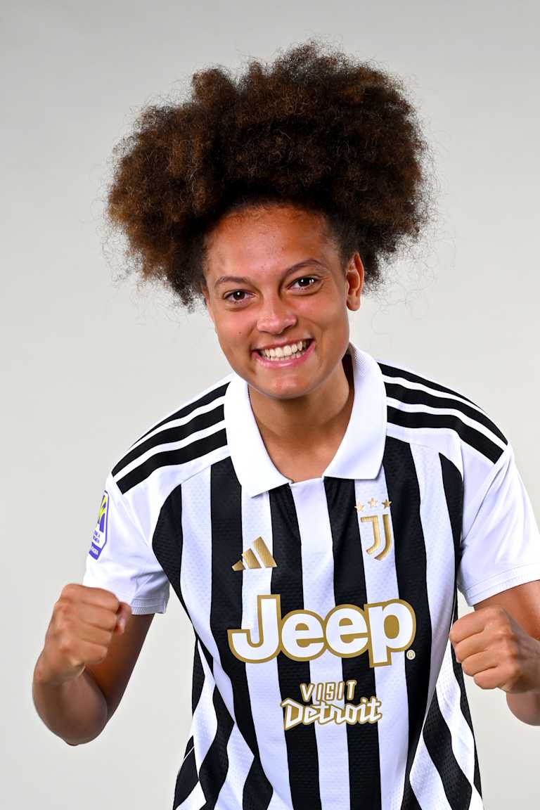 Le prime parole di Ornella Graziani in bianconero