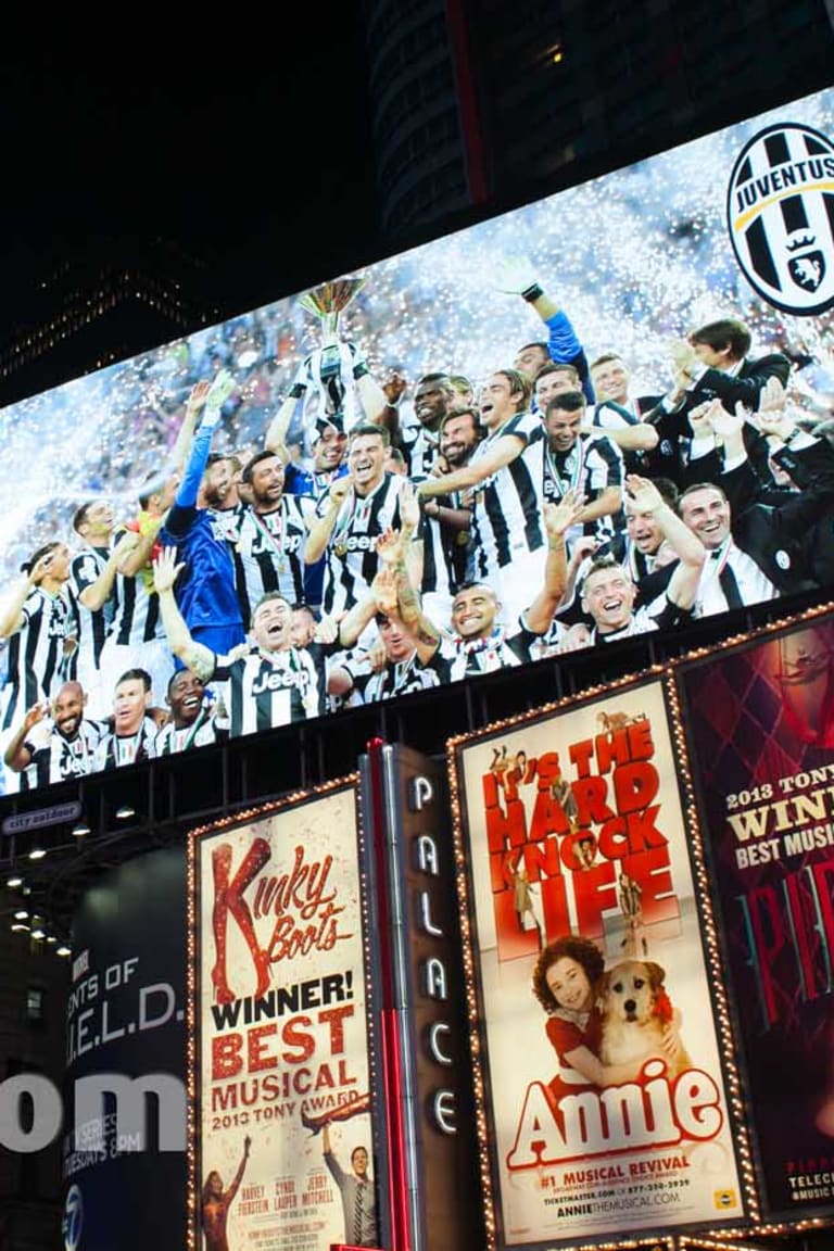 La Juve a Times Square