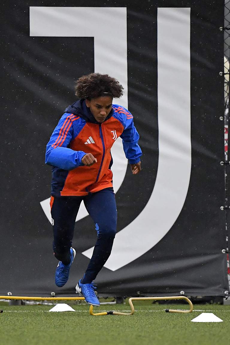 uwcl training vallerenga 13