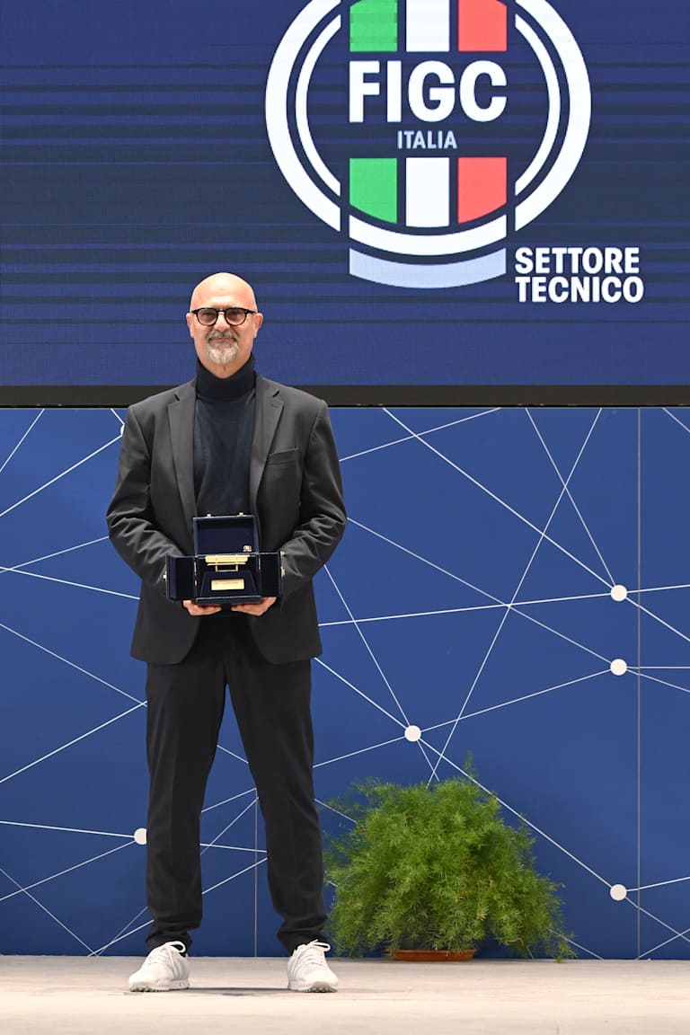 Massimiliano Canzi vince la Panchina d’Oro della Serie A Women 2024/25