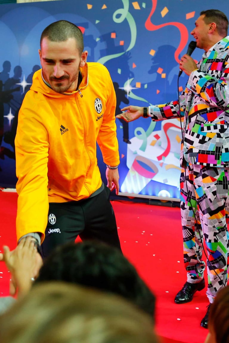 Natale Bimbi… con Bonucci!