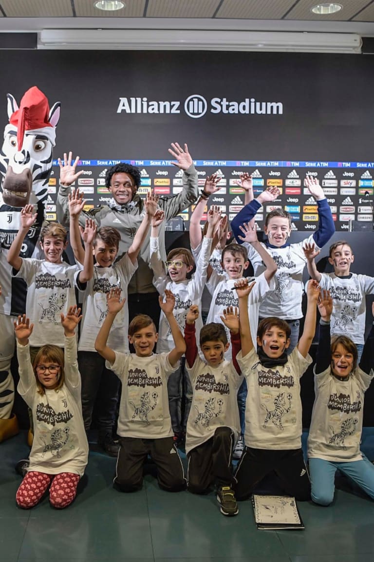 Junior Reporter with Juan Cuadrado!