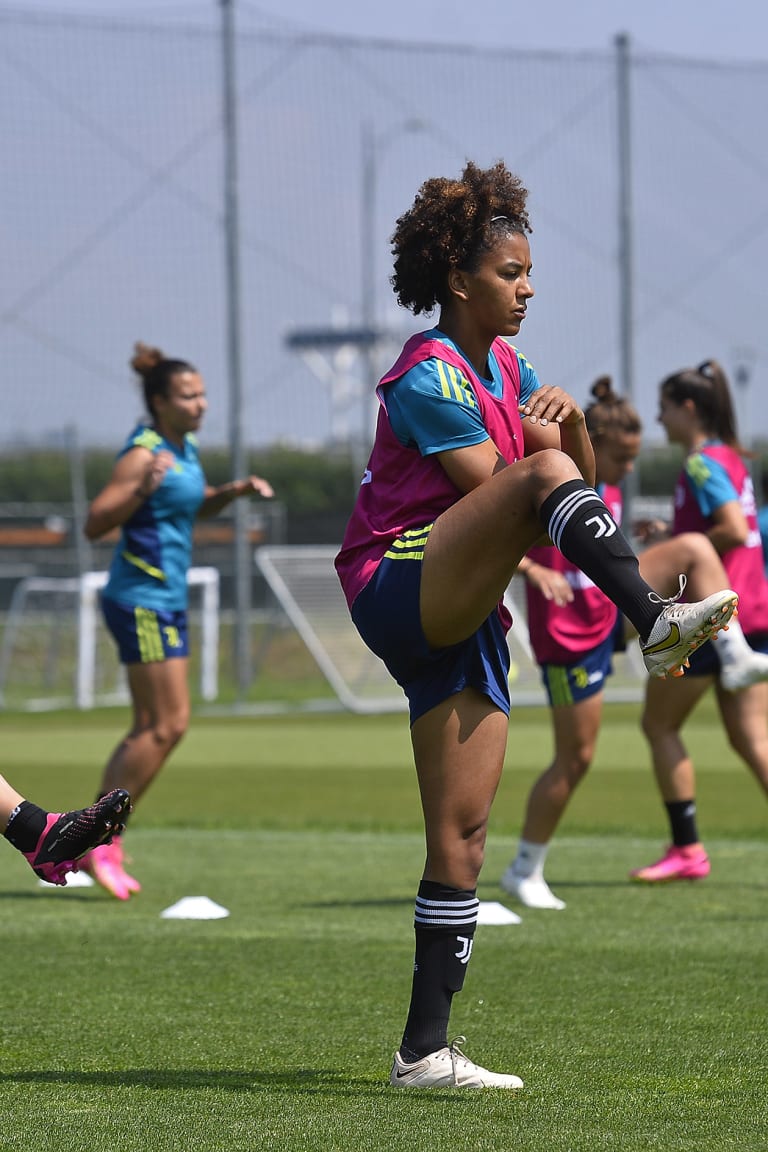 Women | Training towards Roma