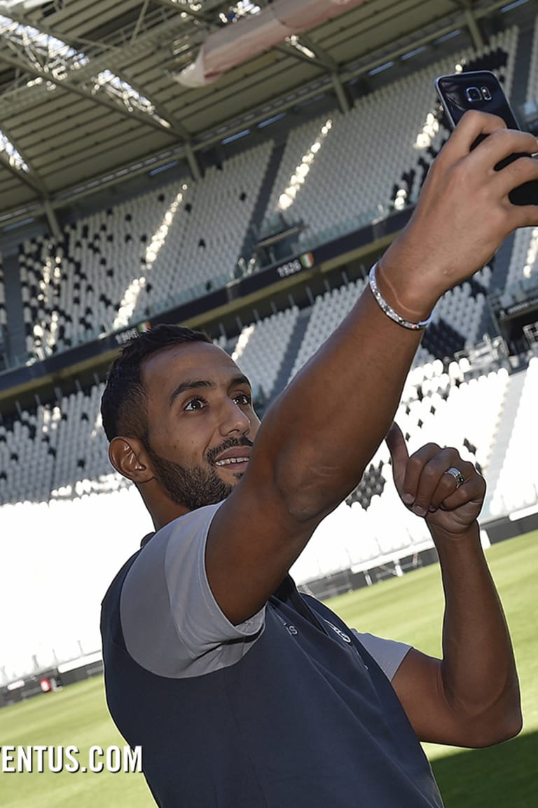 La presentazione di Medhi alla Juventus