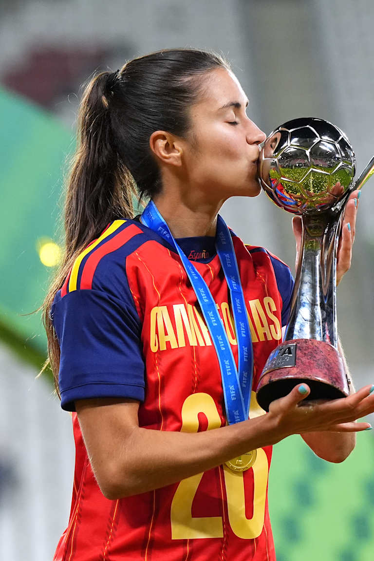 Cristina Librán campionessa del mondo U20 con la Spagna!
