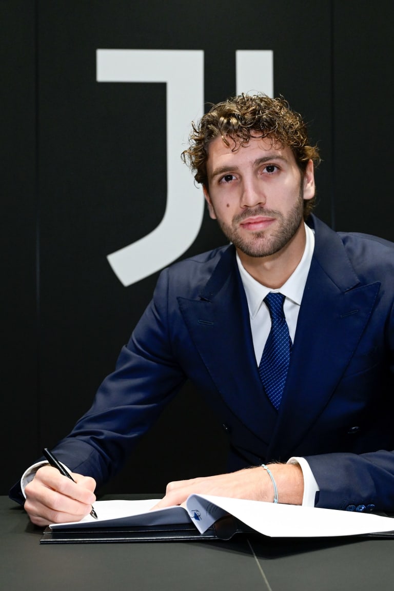 Manuel Locatelli menandatangani kontrak baru hingga 2028!