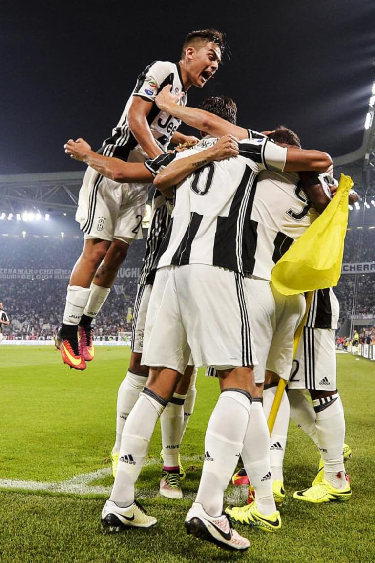Khedira dan Higuain kunci kemenangan di laga pembuka
