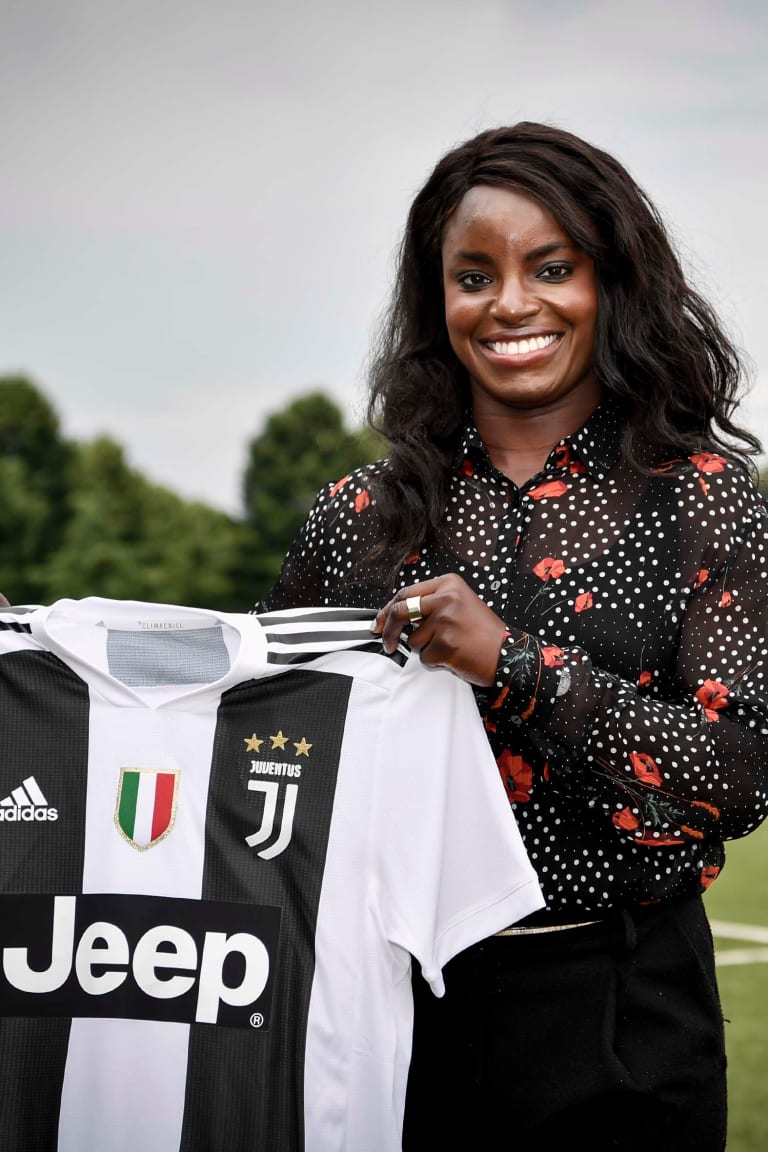 Eniola Aluko bergabung dengan Juventus Wanita!