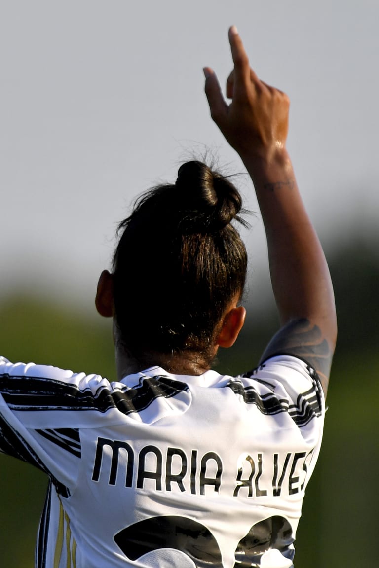 Five-star Bianconere through to Coppa quarters! 