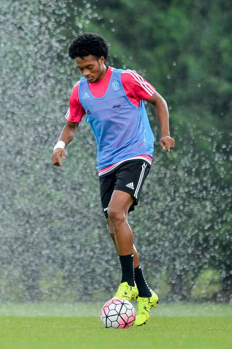 Il gruppo si fa più numeroso