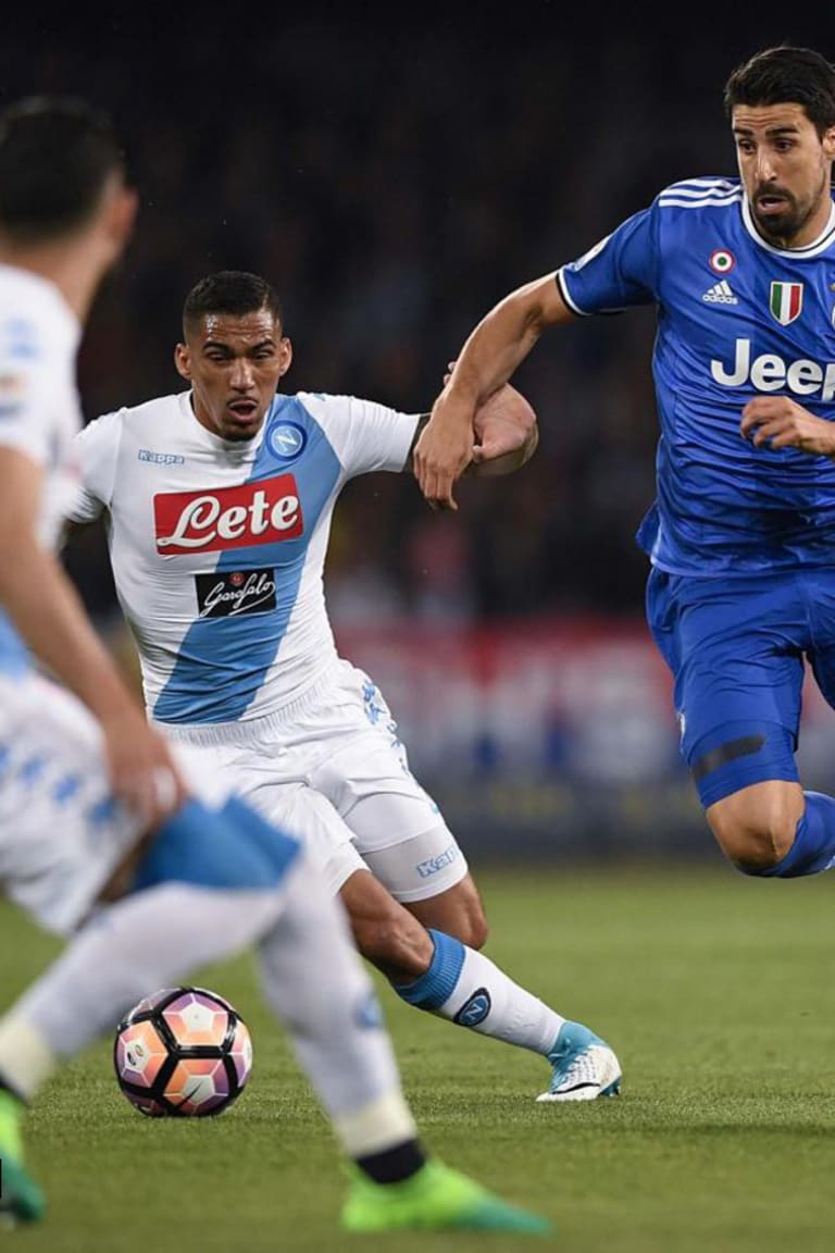 Khedira e Hamsik, 1-1 al San Paolo