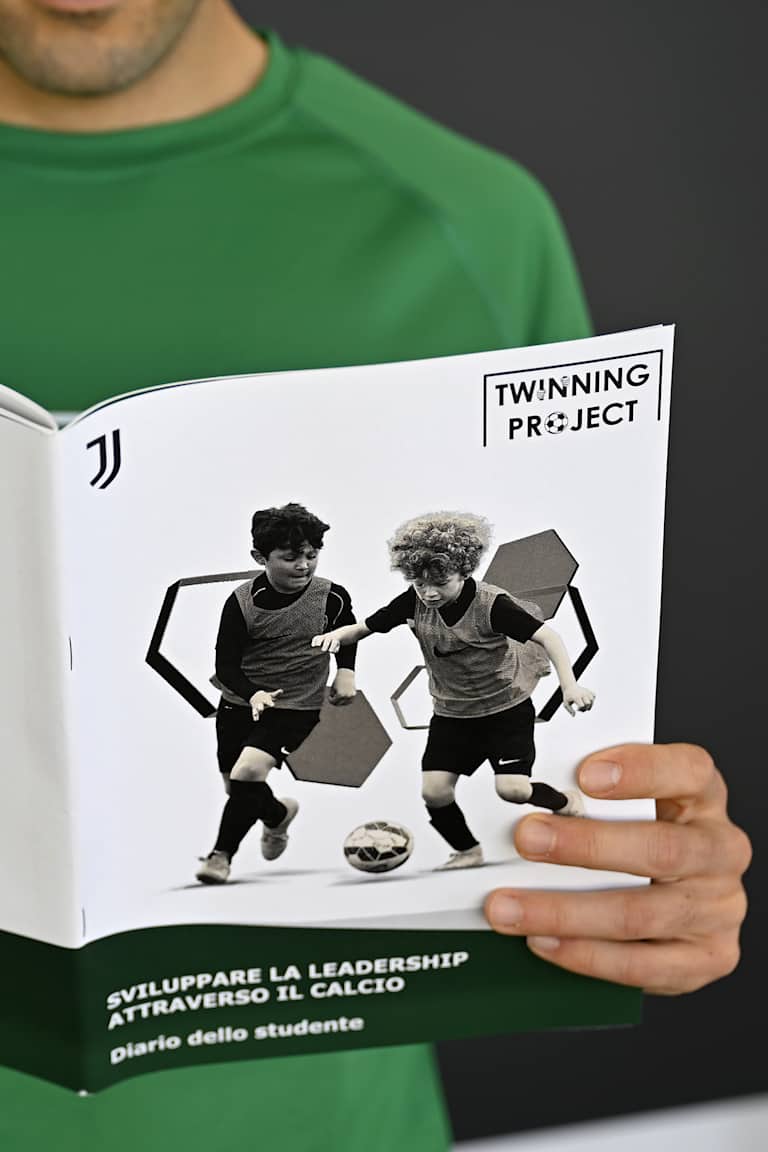 Juventus and Twinning Project join forces for an educational program through football