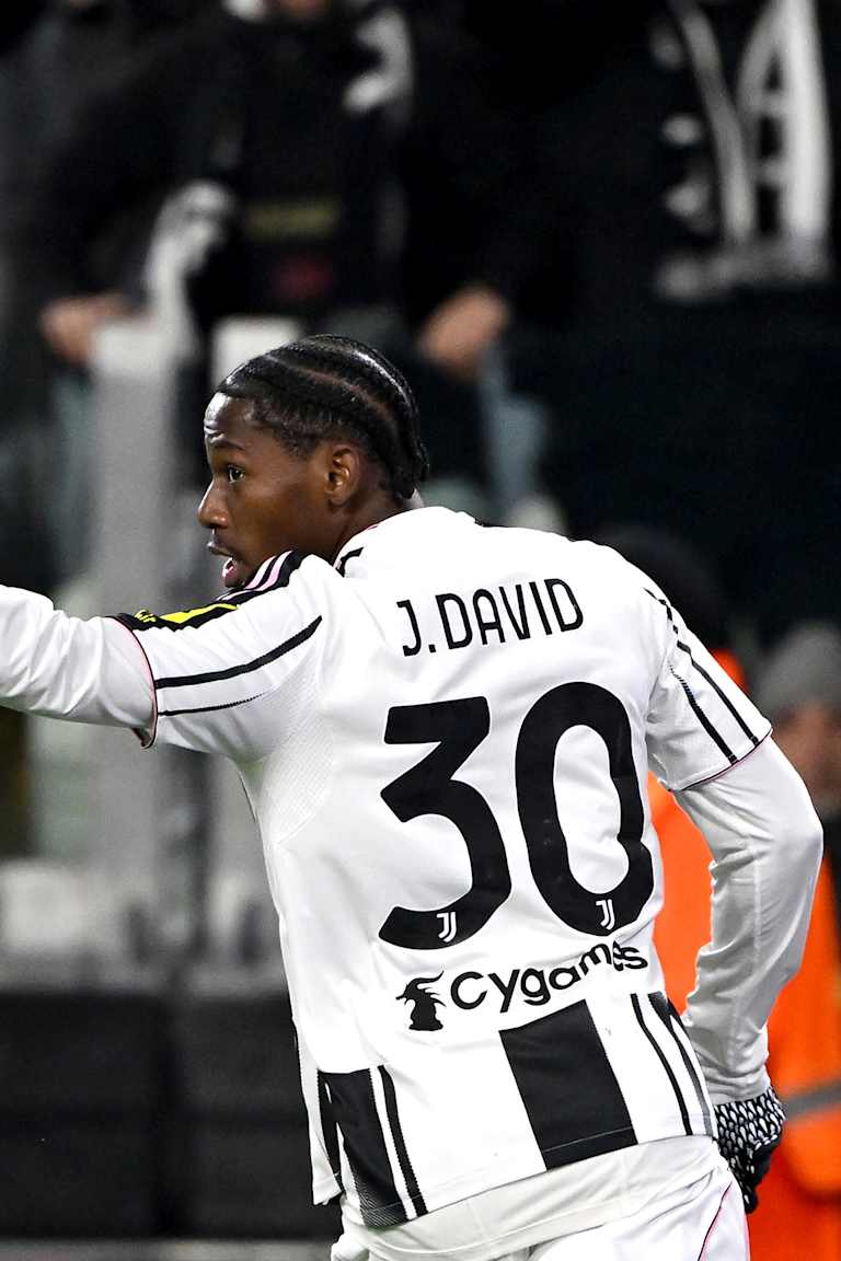 Men’s International Recap | David at the double, McKennie on target