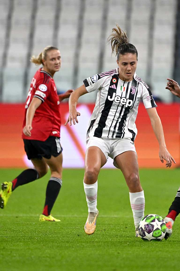 Bianconere fall to narrow defeat against Manchester United