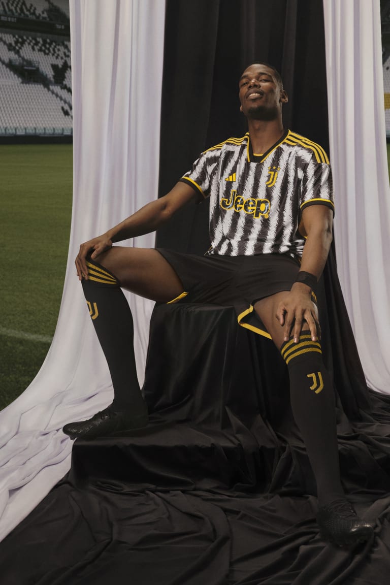 Spectacular Juventus 2023 Pre-Match Shirt & Reversible Anthem Jacket  Released - Footy Headlines