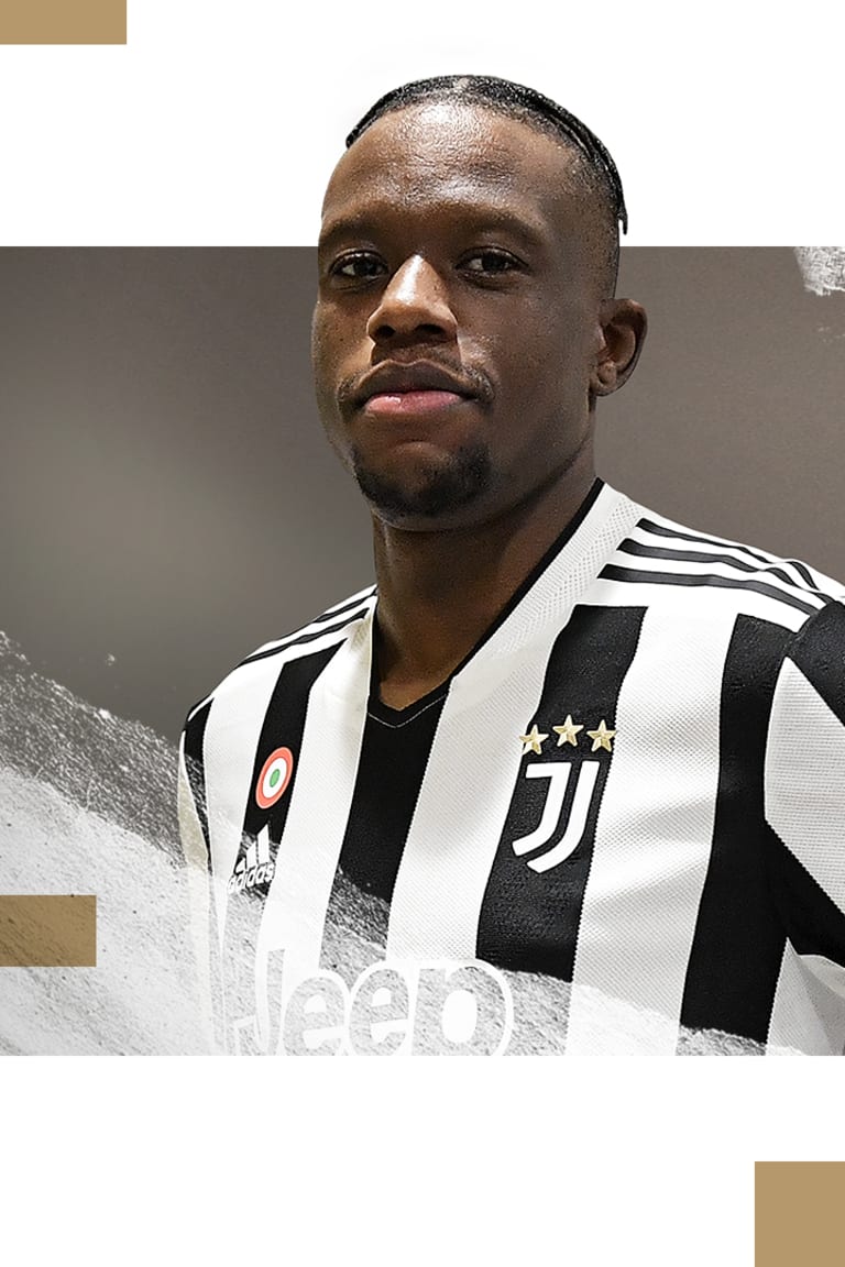 OFFICIAL | Zakaria joins Juventus!