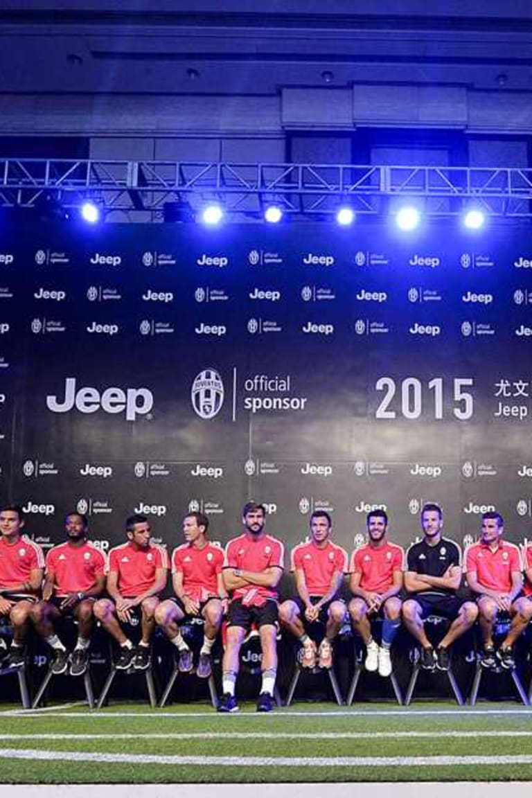Juve dan Jeep hebohkan Shanghai