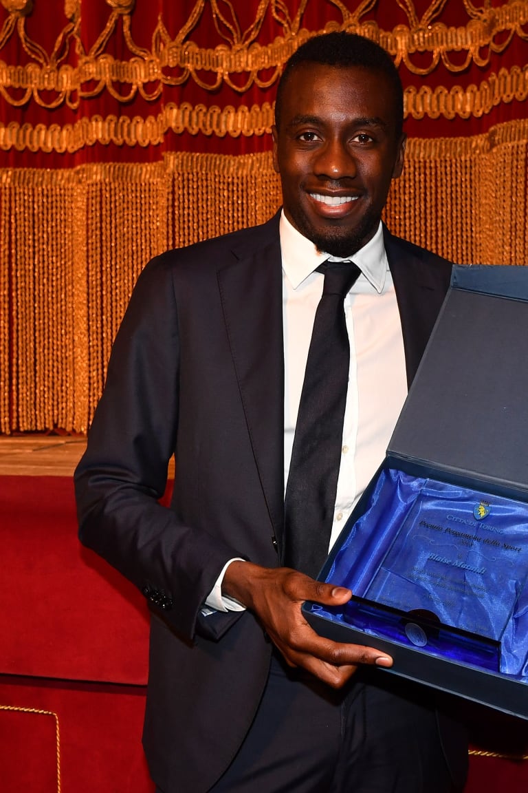 Matuidi & Mandzukic awarded "Atleti Pergamena Dello Sport" prize