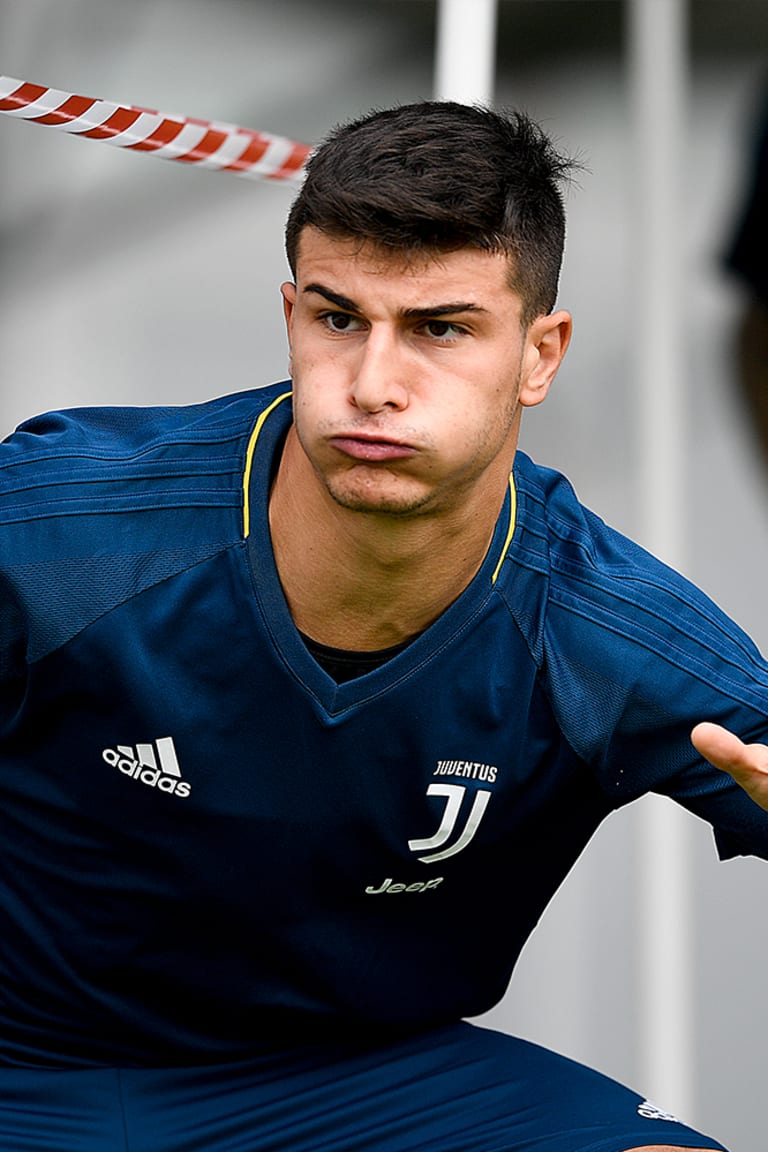 Riccardo Orsolini dipinjamkan ke Atalanta