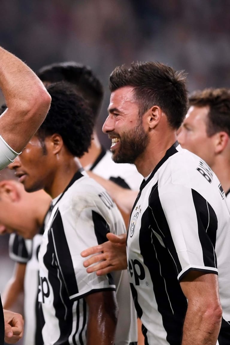 Juve announce squad for Pescara