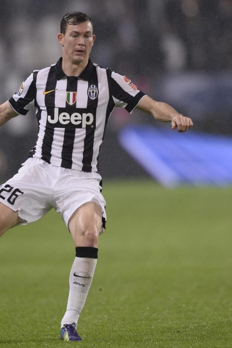 Lichtsteiner suspended for trip to Florence