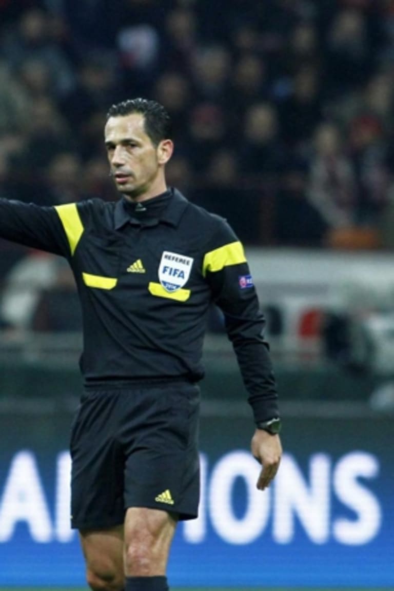 Proenca akan memimpin laga melawan Malmo