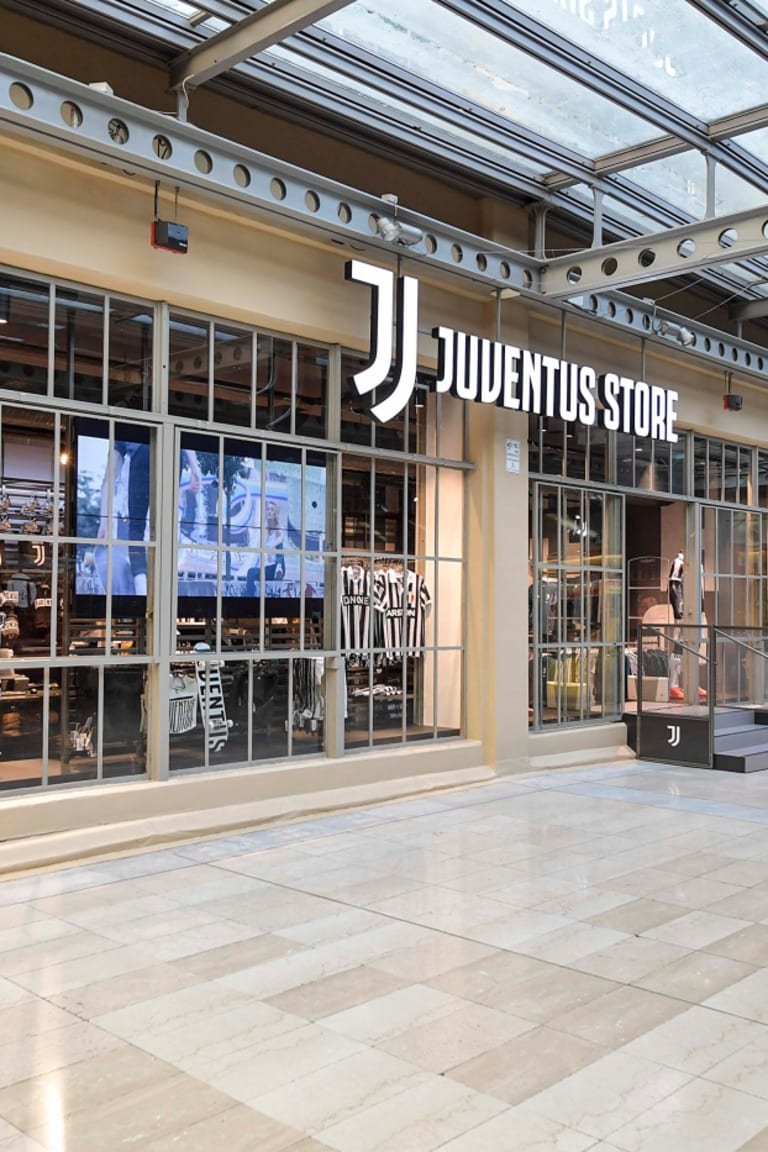Juventus Store yang baru dibuka di Lingotto!