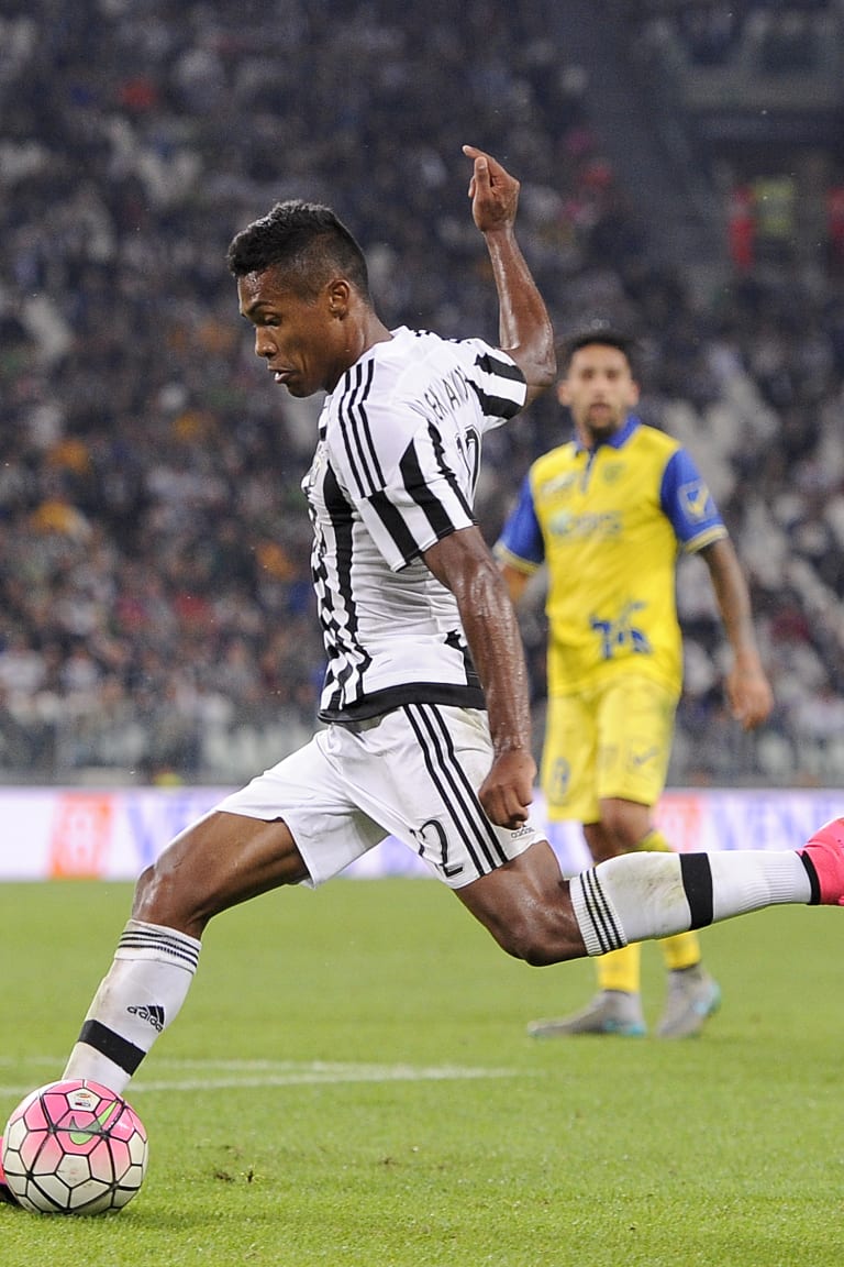 L'esordio di Alex Sandro con la Juventus