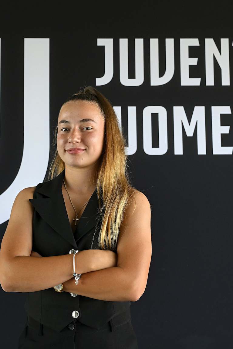 Women | Emilie Mece è bianconera