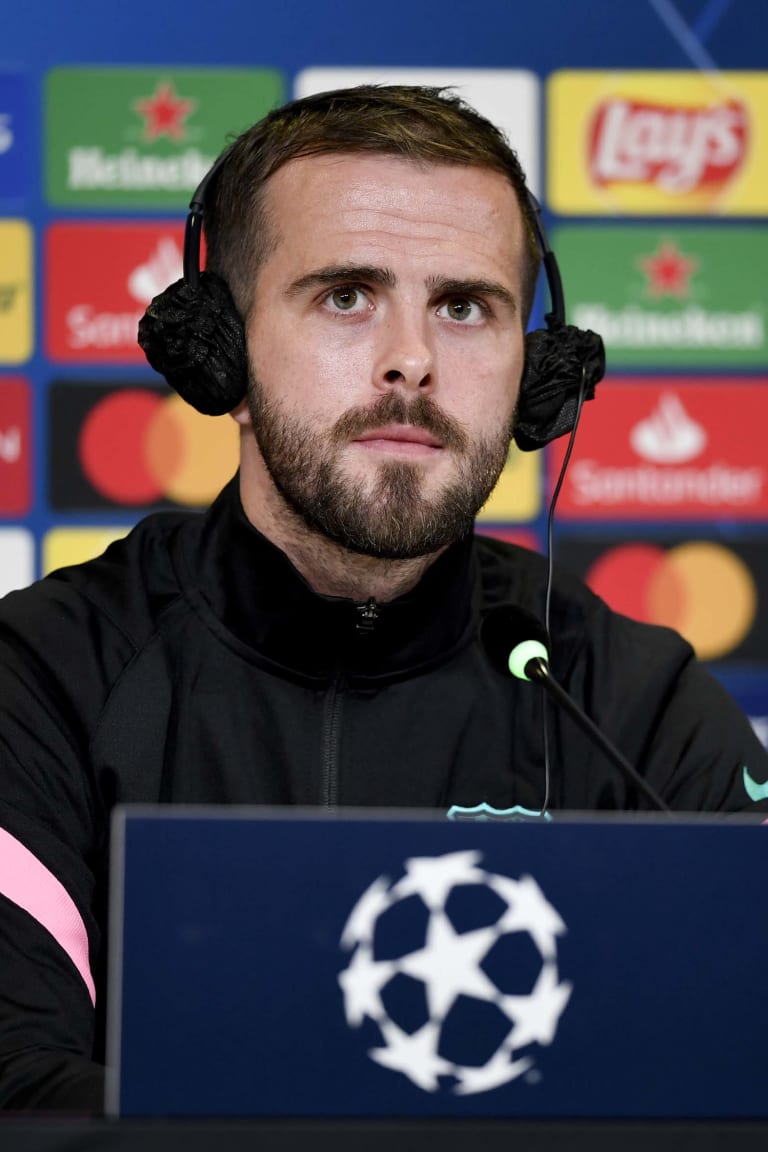 Pjanic e Koeman presentano Juve-Barça