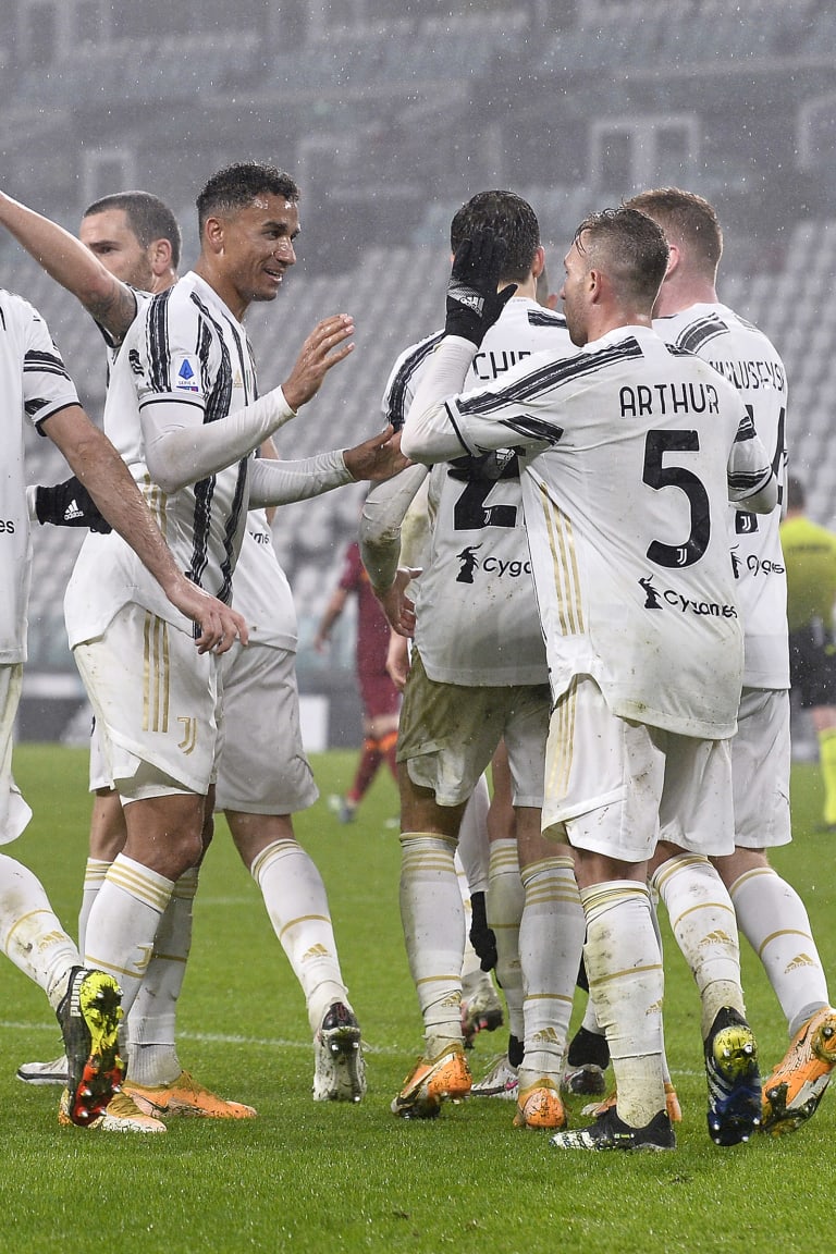 Review: Juventus - Roma, la rete del raddoppio