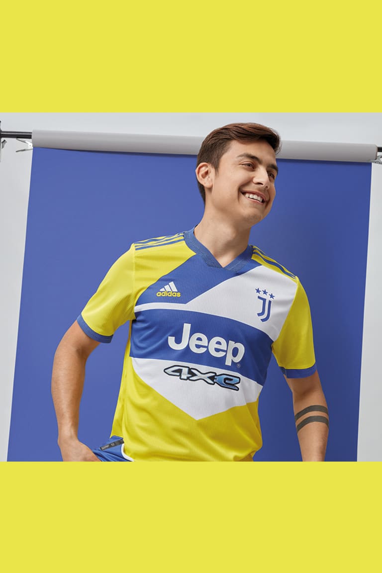 O terceiro uniforme da Juventus para a temporada 2021/22!