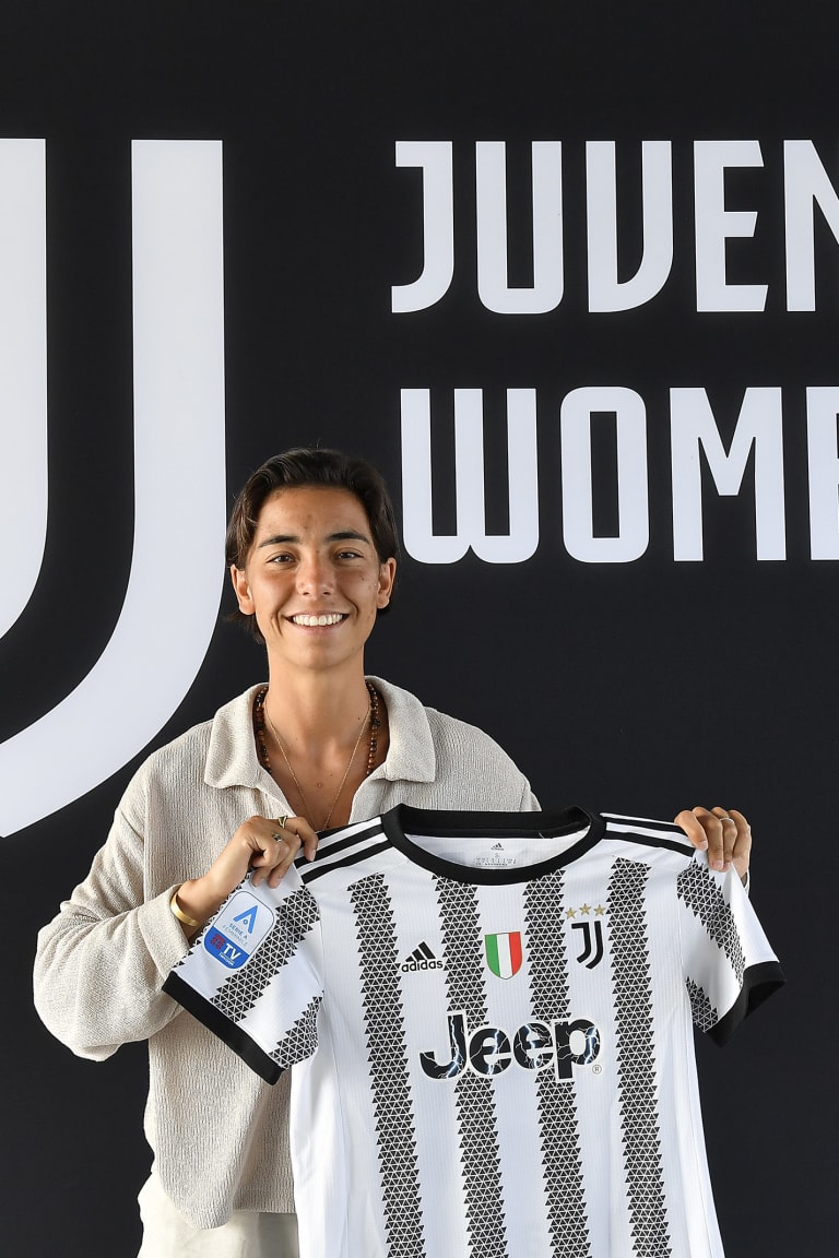 Annahita Zamanian: rinnovo fino al 2024!