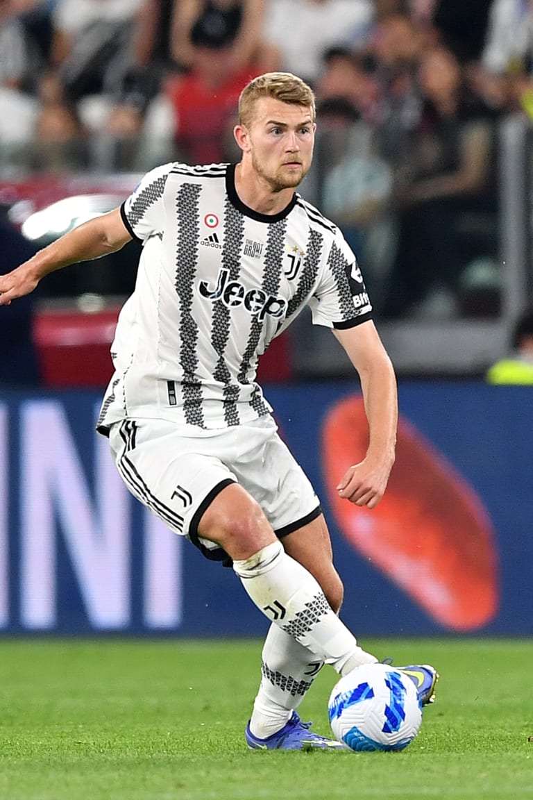 Matthijs de Ligt's Best Moments 2021/22