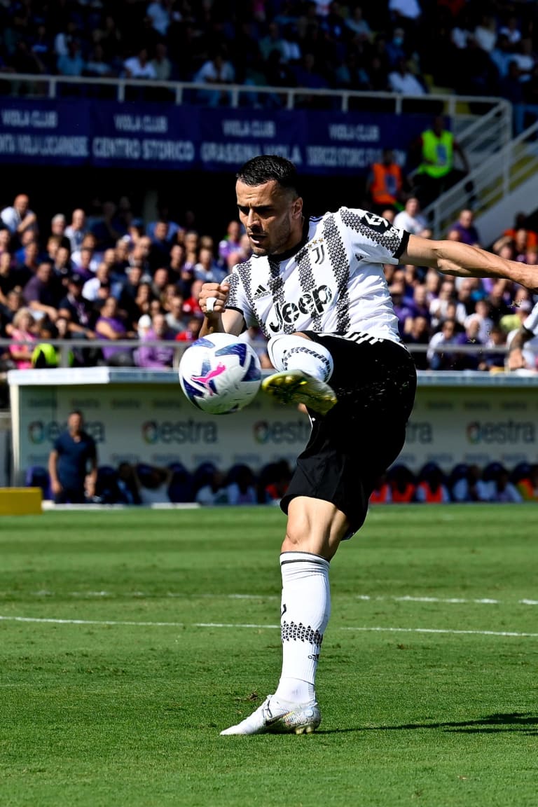Filip Kostić | Midfielder Juventus Men's First Team