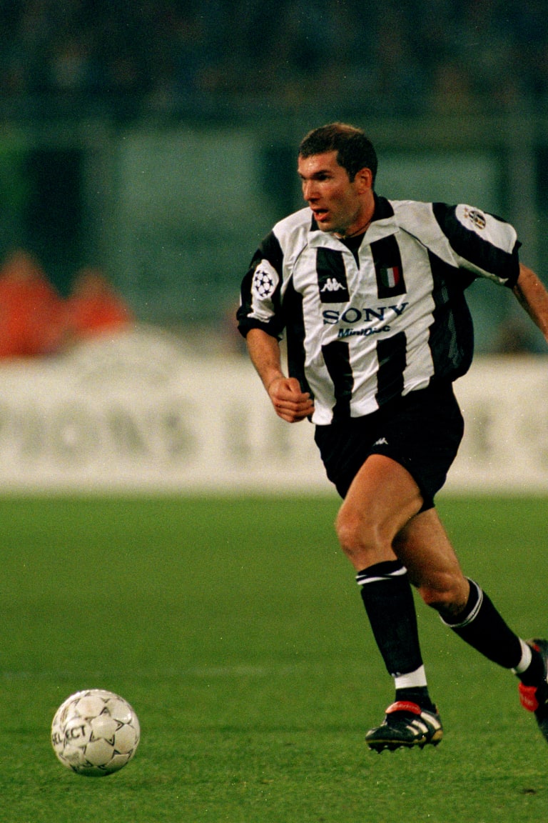 Zinédine Zidane: 10 gol impossibili da dimenticare