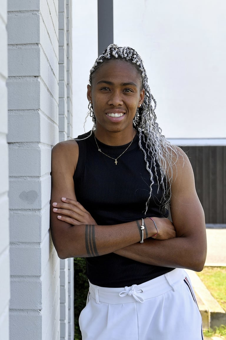Women | Thomas: "Proud to be here"