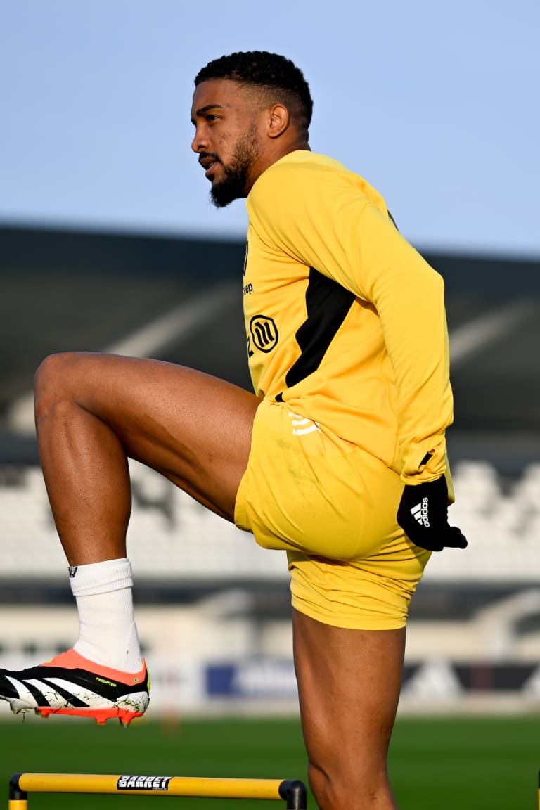 Training Center | Squadra in campo verso il Cagliari