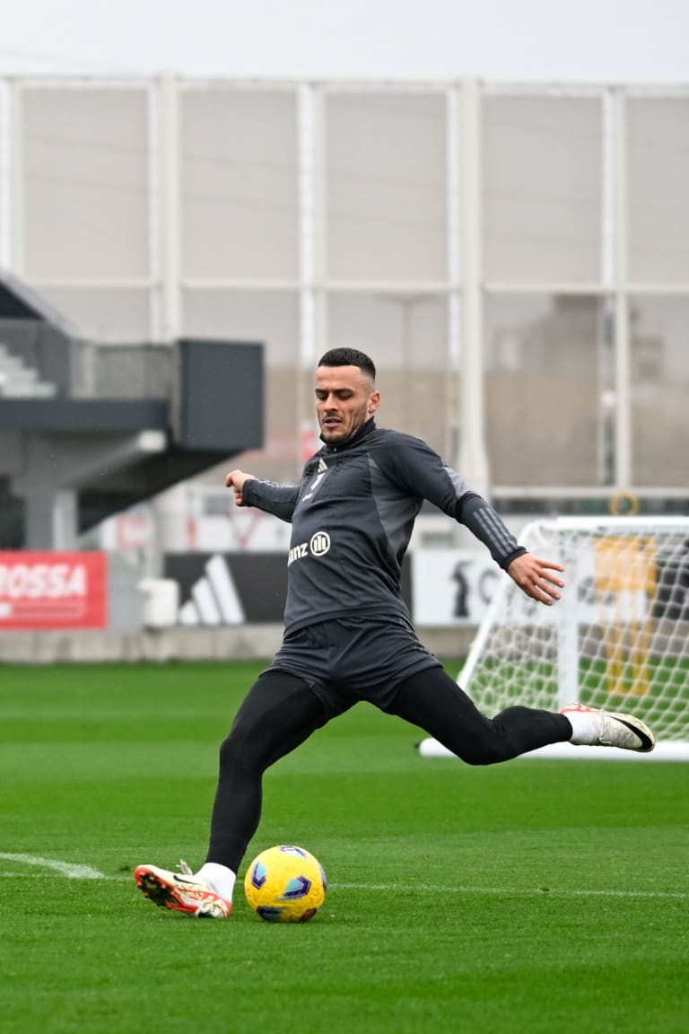 Training Center | Cup quarters in focus
