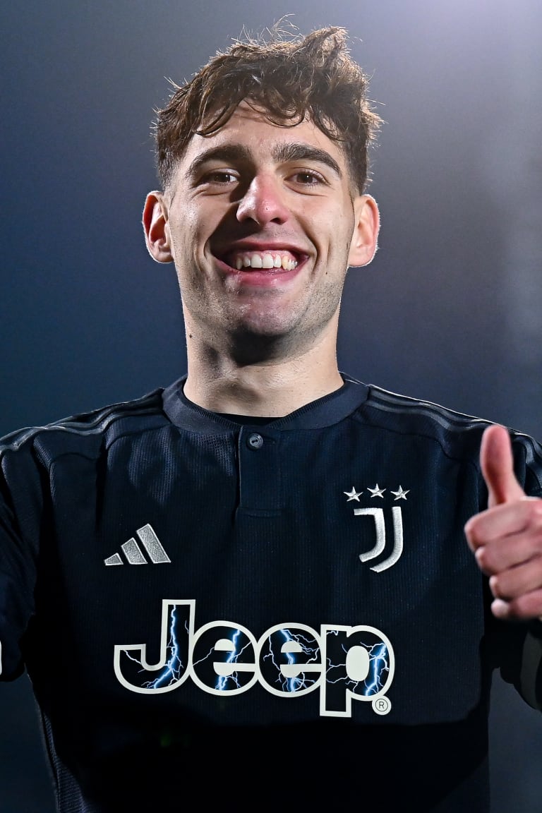 A first call-up for Luis Hasa