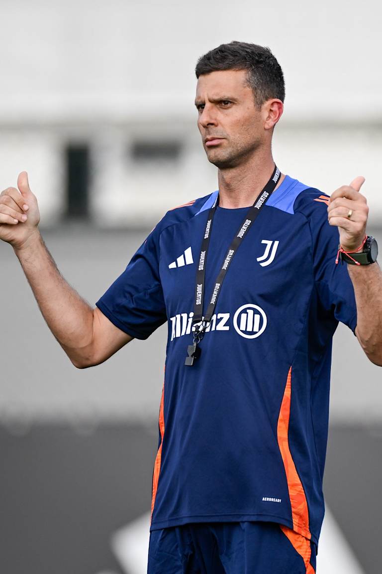 Training Center | Il primo allenamento di Thiago Motta