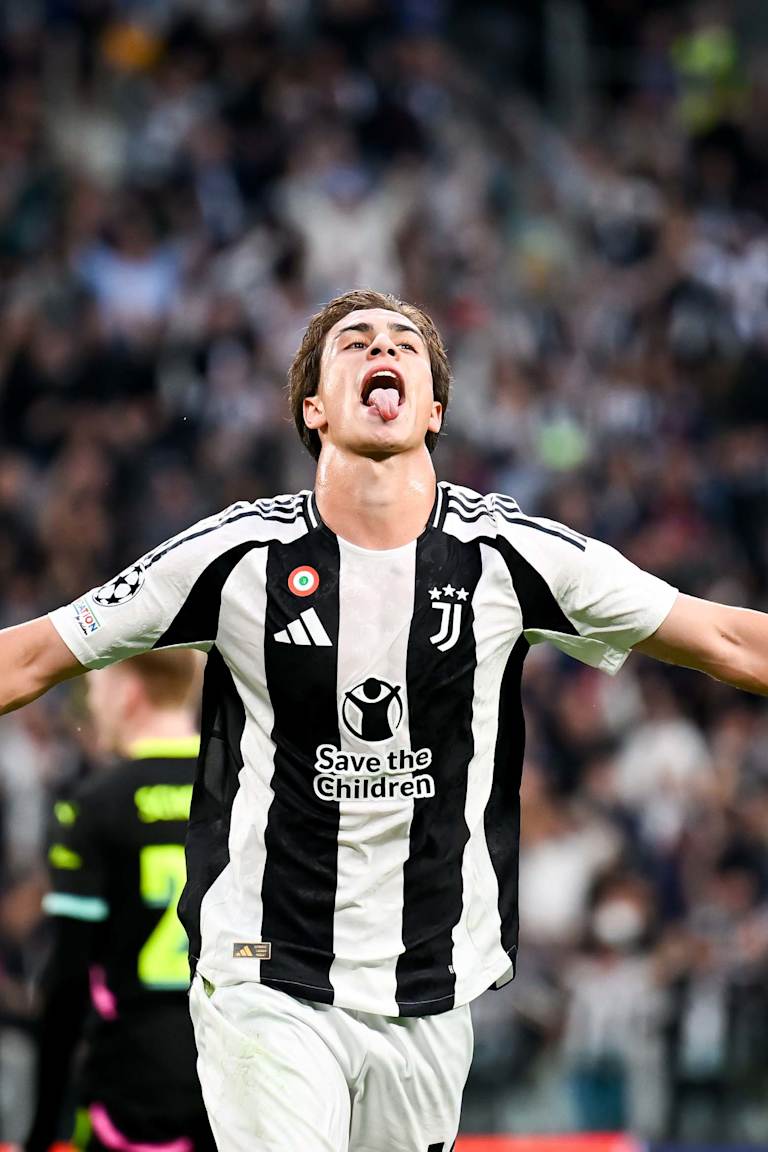 INSIDE Juventus - PSV | Yildiz, Del Piero style