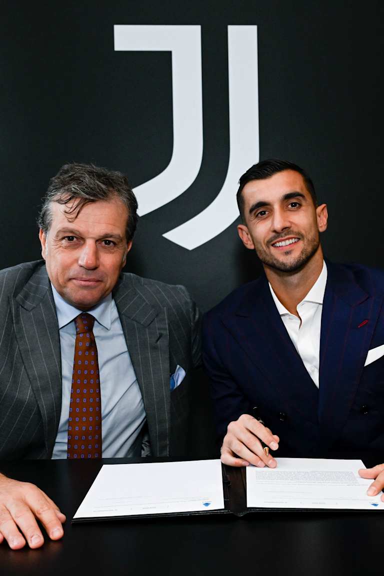 Mattia Perin renews until 2027!