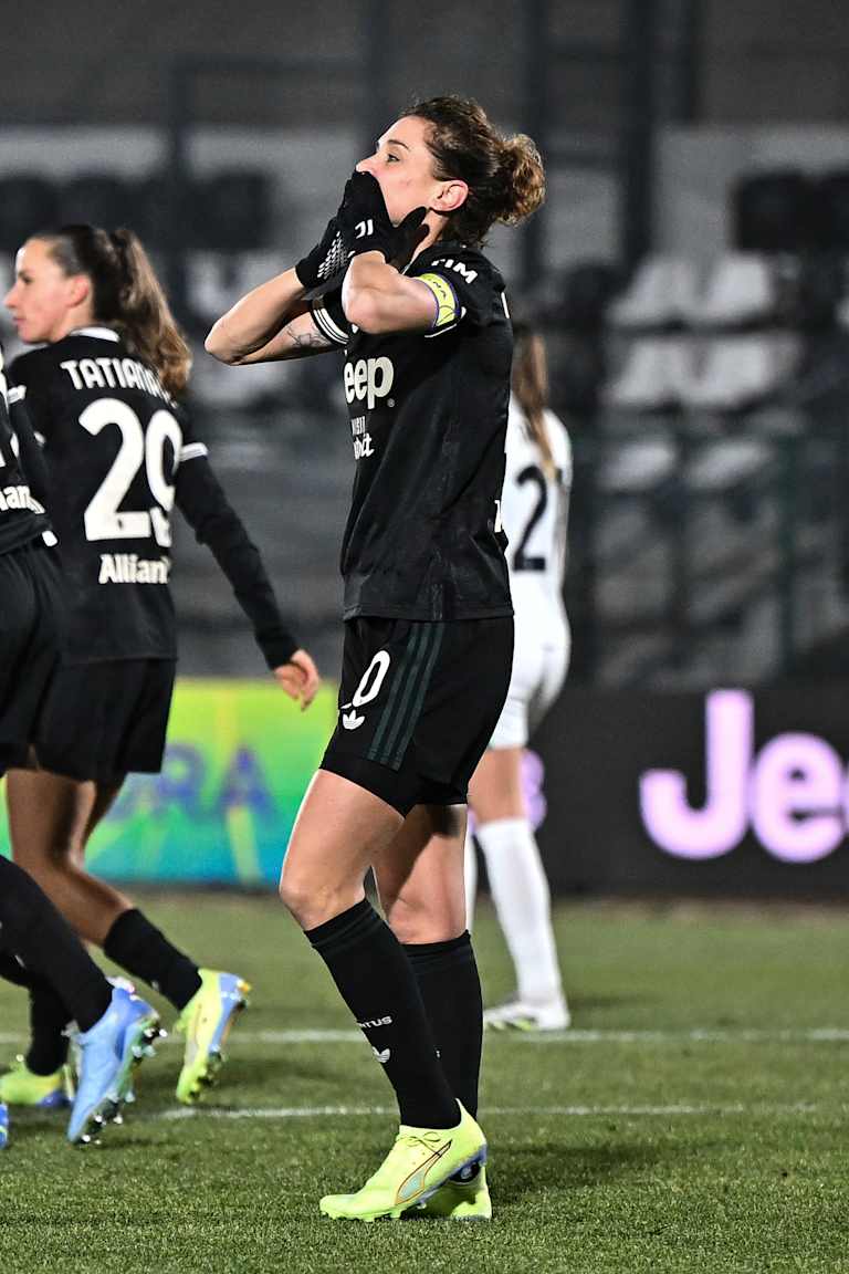 Cristiana Girelli eletta calciatrice del mese AIC di gennaio