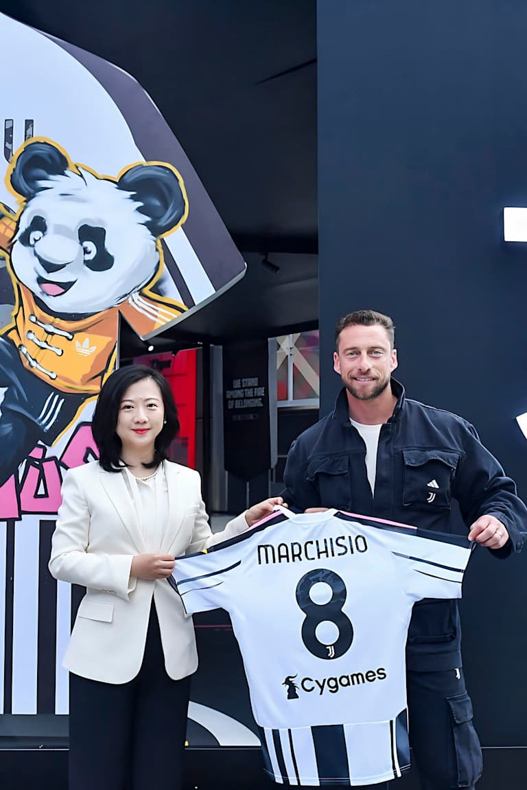 Sport, Culture and Brand: Juventus Brought Black&White to Chengdu