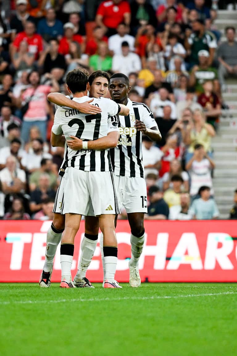 Riguarda Standard Liegi-Juventus!