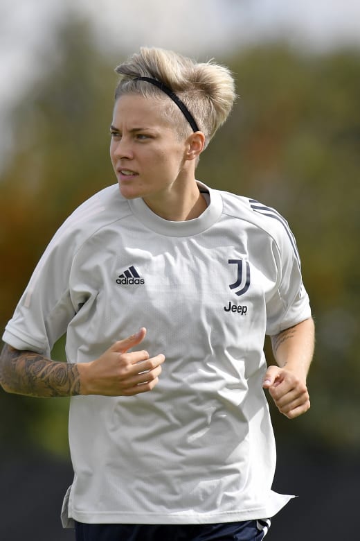 Women Debut And Her First Goal Lina Hurtig S Feelings Juventus Tv