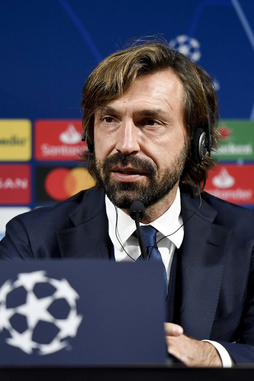 کنفرانس خبری در شب قبل از بازی با فرانس واروش